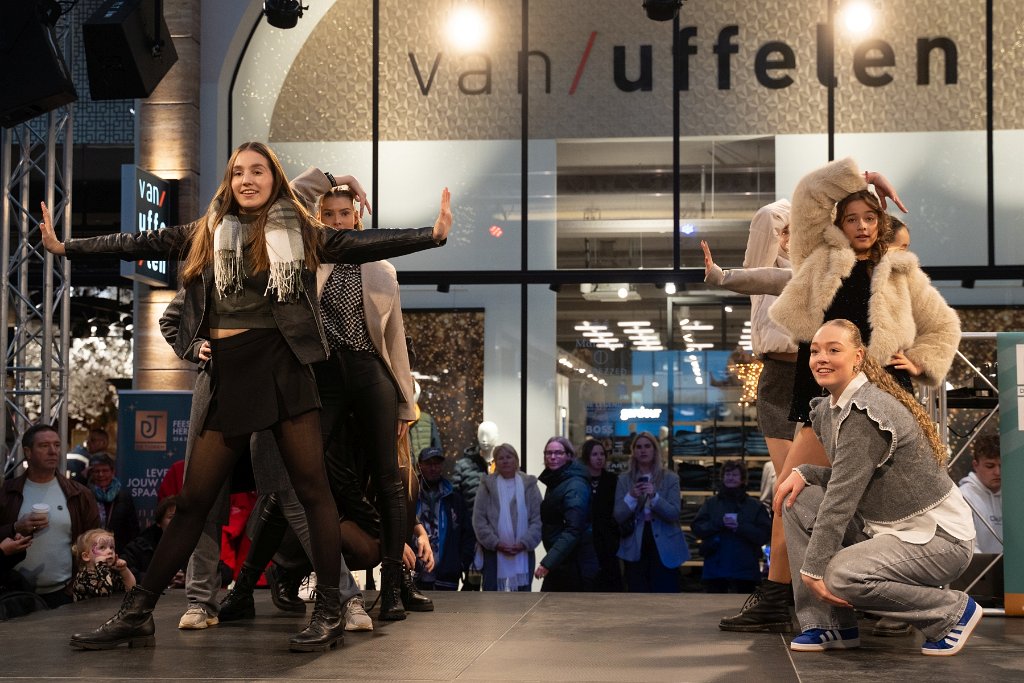Modeshow 074.jpg